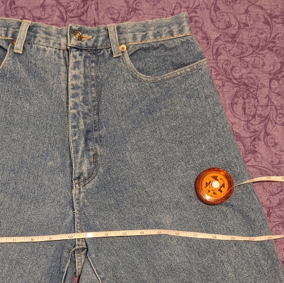 Vintage Mom Jeans - Picture 4 of 4